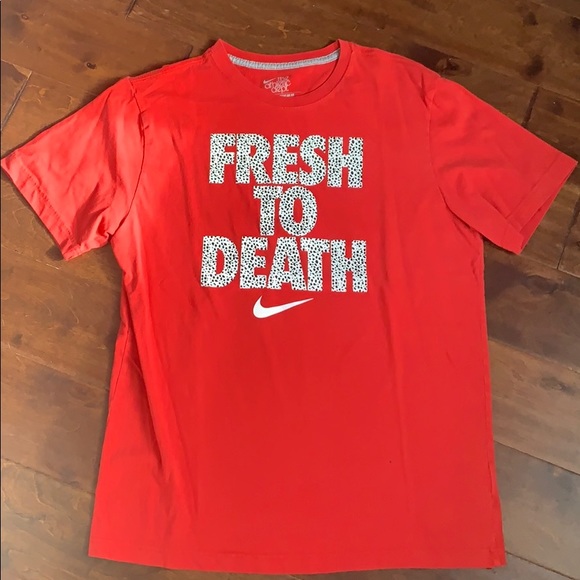 Red Nike fresh to death t-shirt - Picture 3 of 4